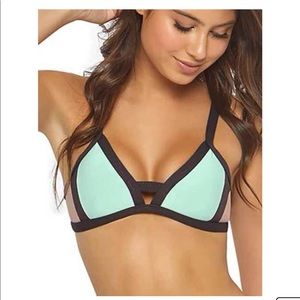 PQ PilyQ Swim Riviera Color-block Bikini Top Size D
